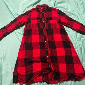 Old Navy Red and Black Plaid Shirt